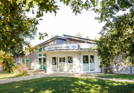 Außenansicht des Standortes Zinnhütte in Tostedt.